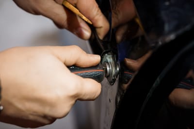 Essential Qualities to Look for in a Locksmith Professional