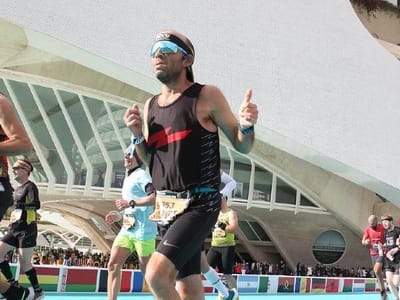 עדיין עומד: הסיפור המדהים של אריק שיינר