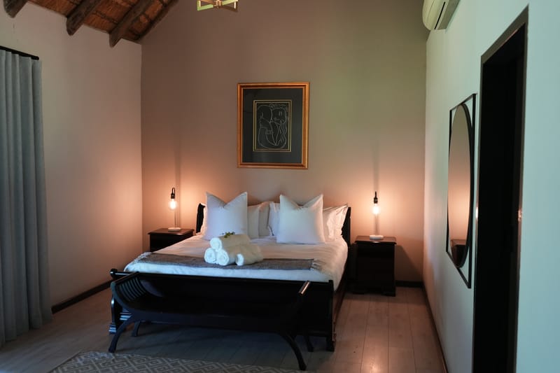 Master Bedroom with en-suite bathroom and walk-in cupboard