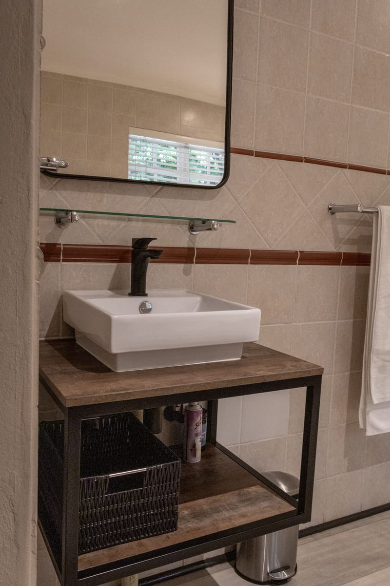 Master Bedroom with en-suite bathroom and walk-in cupboard