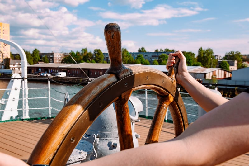 Comprehensive Yacht Management