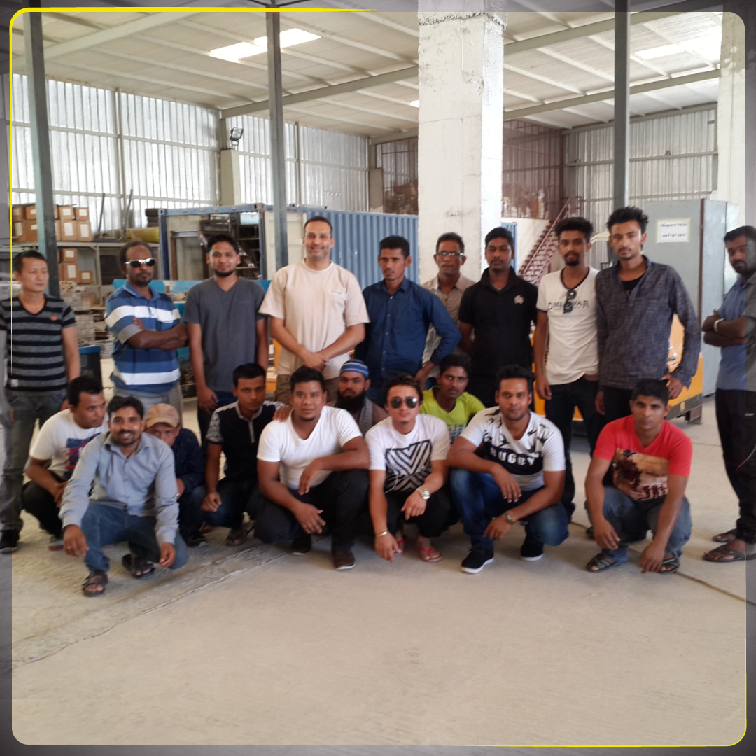 انشطة ترفيهية واجتماعية مع فرق العمل