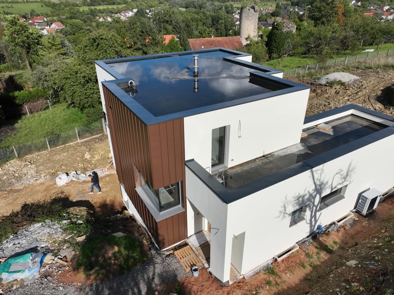 Etanchéité EPDM avec isolation - Bardage en aluminium pose en joint debout