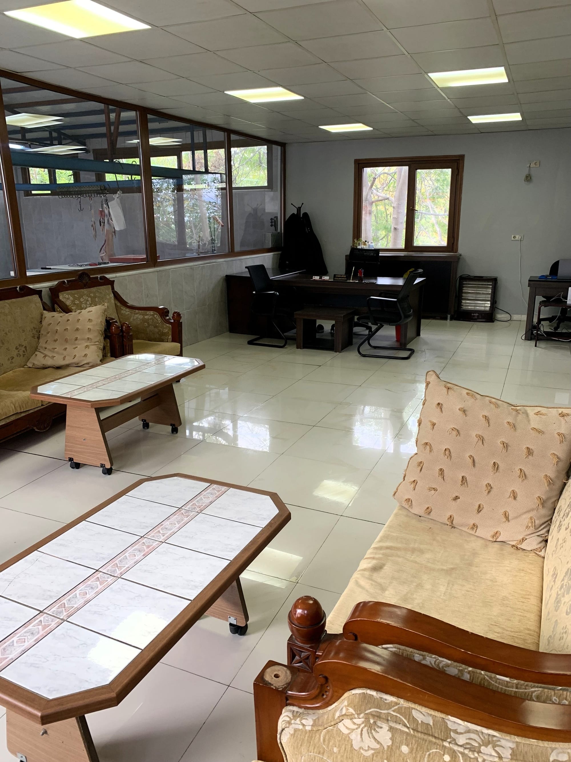 BEKLEME SALONLARIMIZ