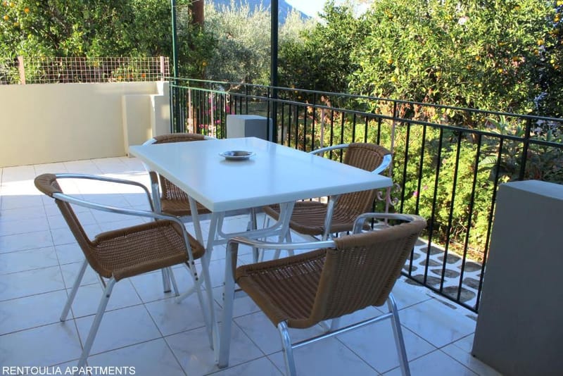 ΜΕΓΑΛΟ ΔΙΑΜΕΡΙΣΜΑ - LARGE APARTMENT - DUŻE MIESZKANIE