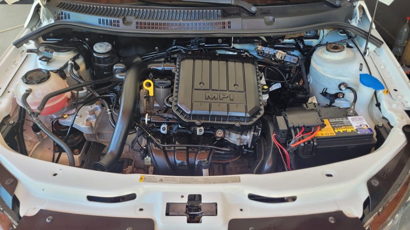 Tratamento técnico cofre do motor