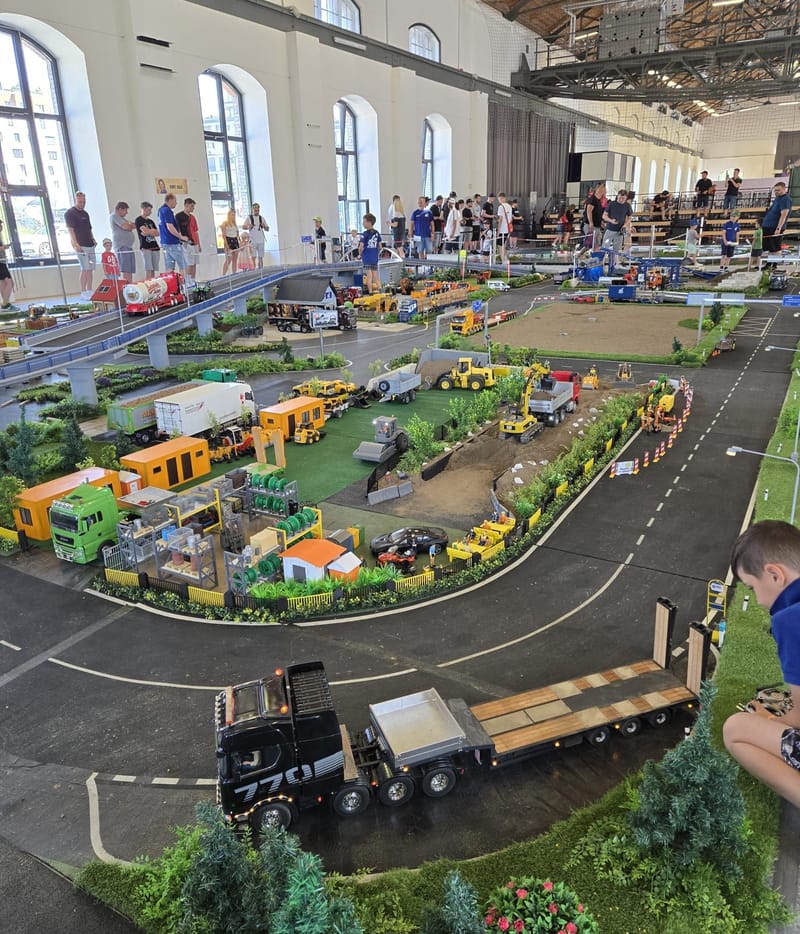 Trojhalí Ostrava (22.6.-23.6.)