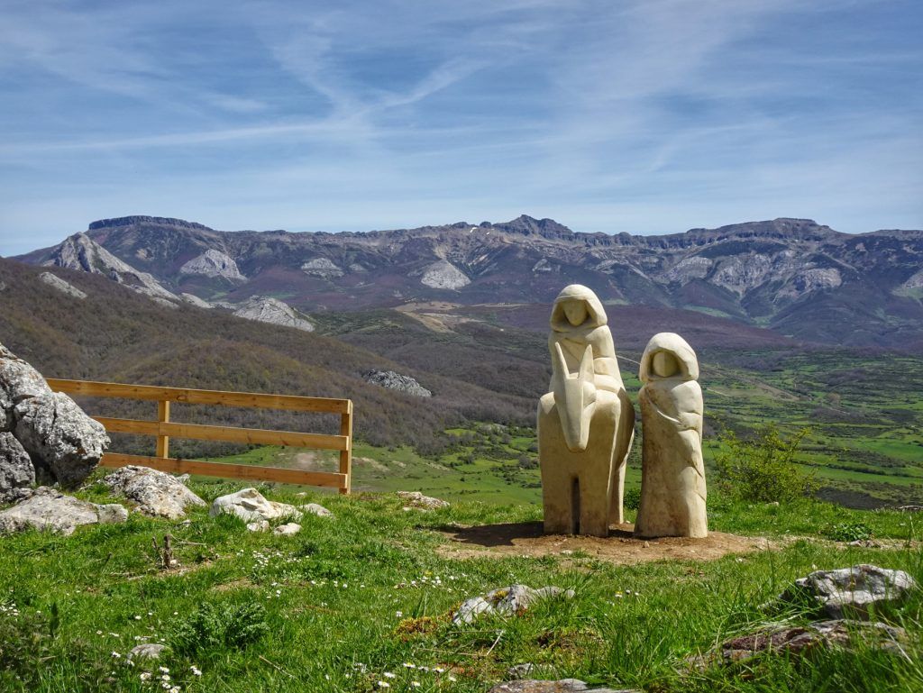 Cordillera Cantábrica desde el mirador de Tremaya