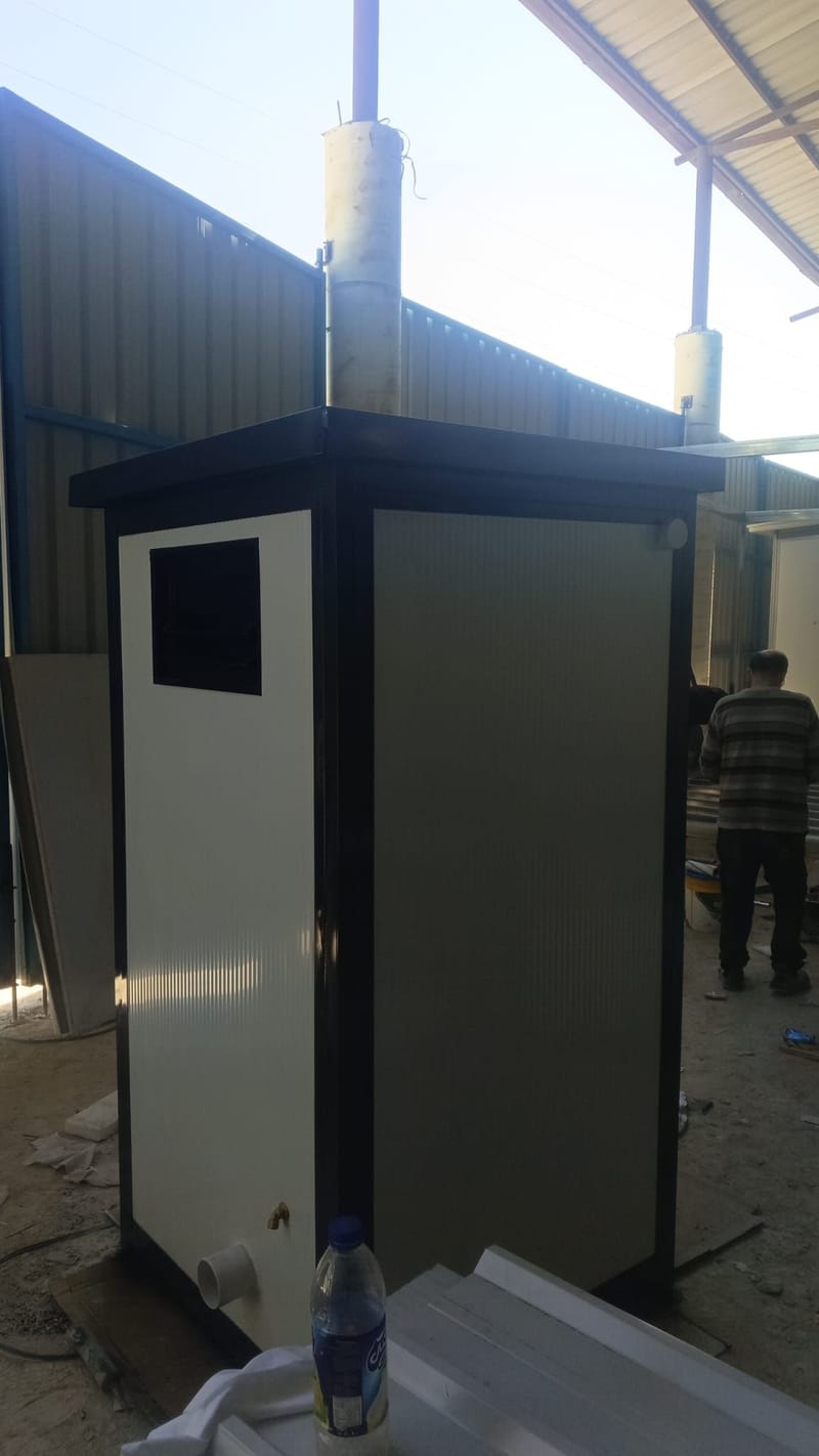 תא שירותים נייד 110×110 למכירה