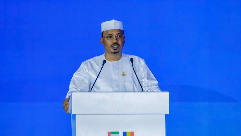 乍得国家元首马哈马特·伊德里斯·代比在阿布扎比启动《2030乍得互联国家发展计划》