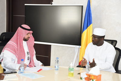 乍得与沙特发展基金加强合作 加速推进恩古里—博尔公路建设