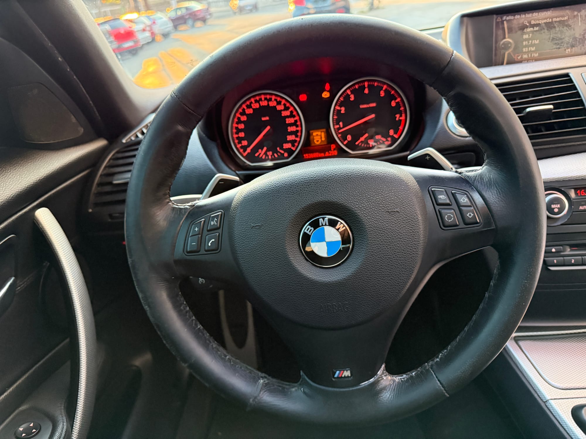 BMW 130i 3.0 2010/2011 – Branco – 140.000 km – Raridade!
