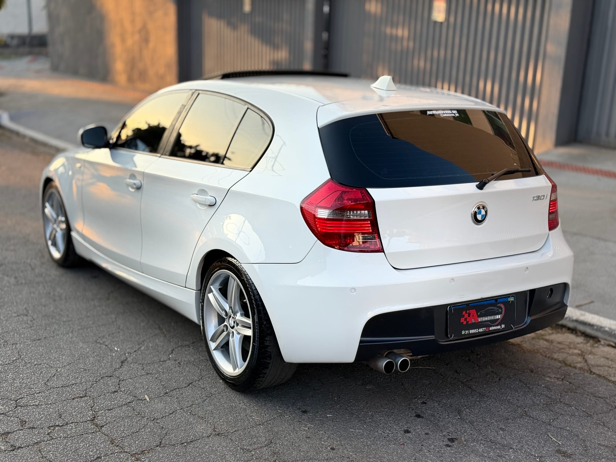 BMW 130i 3.0 2010/2011 – Branco – 140.000 km – Raridade!