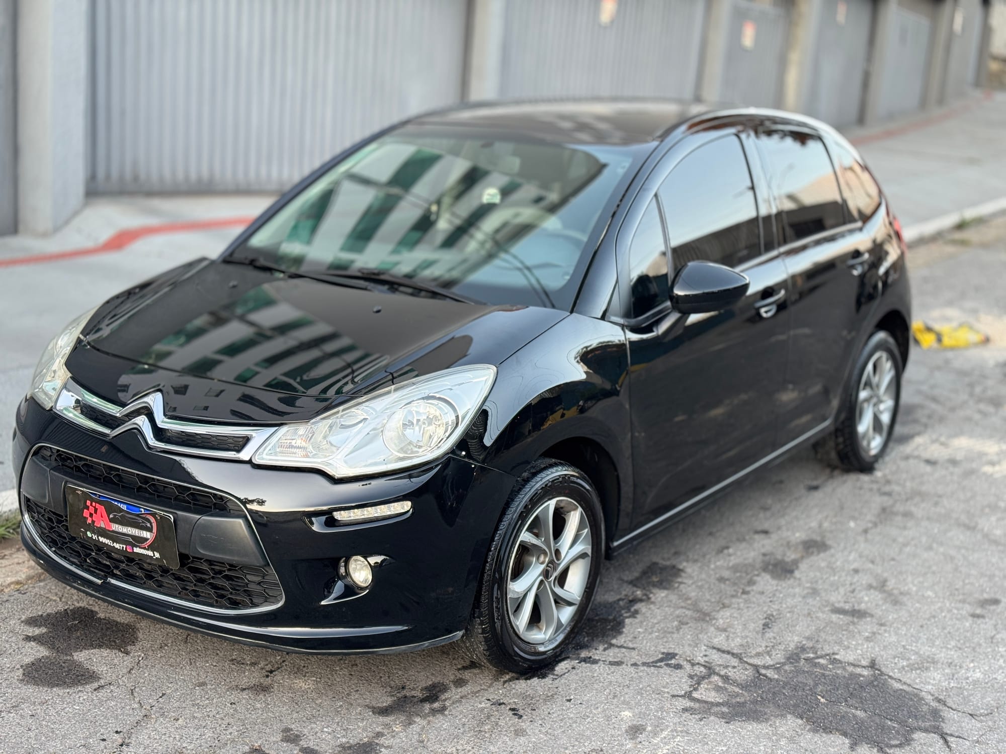 Citroën C3 Attraction 1.5 8V Flex - 2015/2016 - Manual - Preto - Estado de Zero