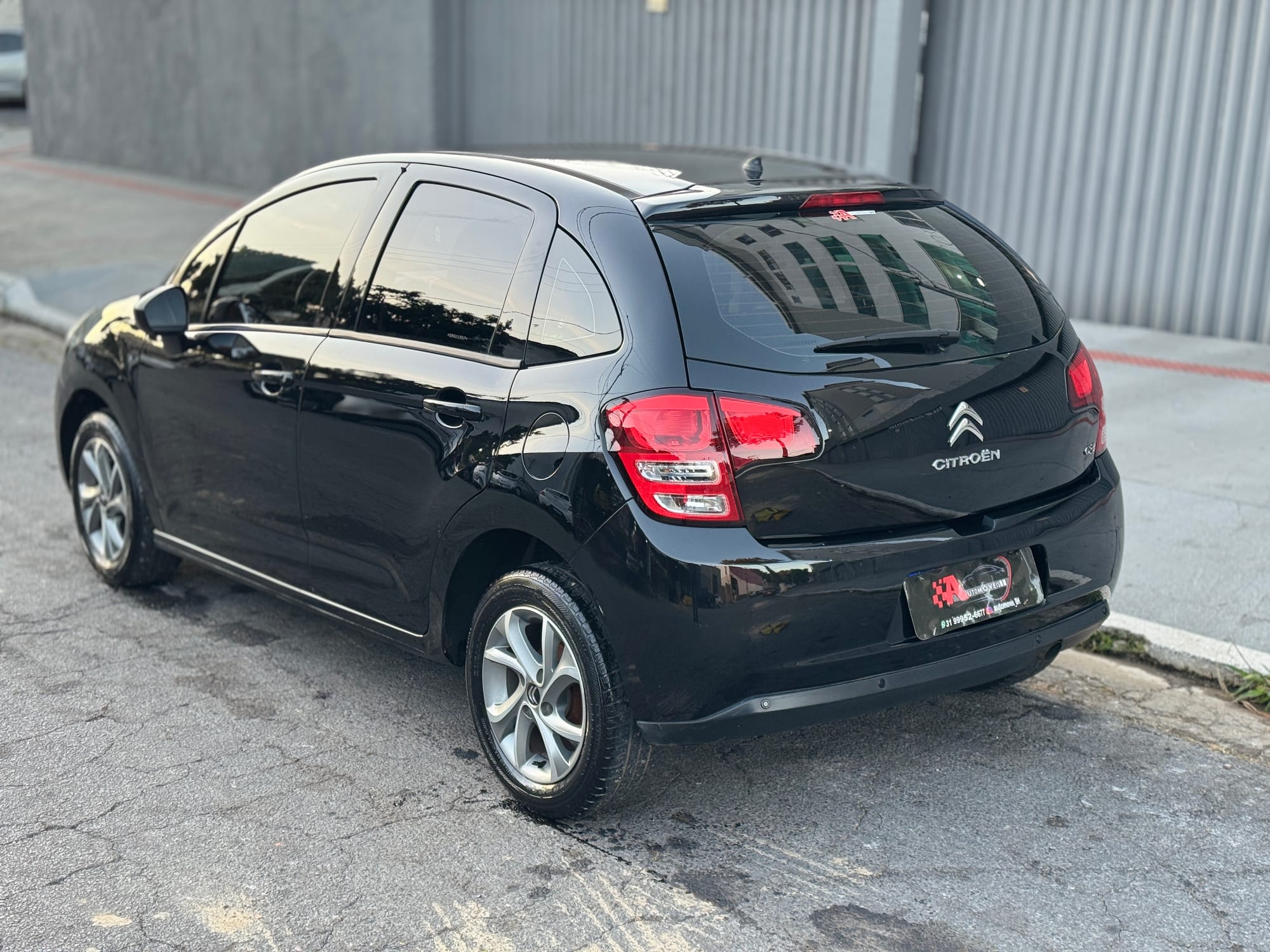 Citroën C3 Attraction 1.5 8V Flex - 2015/2016 - Manual - Preto - Estado de Zero