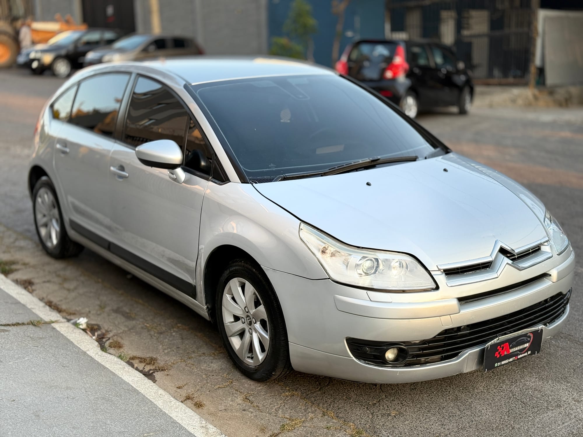 Citroën C4 Exclusive 2.0 Manual – 2010/2011 Prata | 140.000 km | Impecável