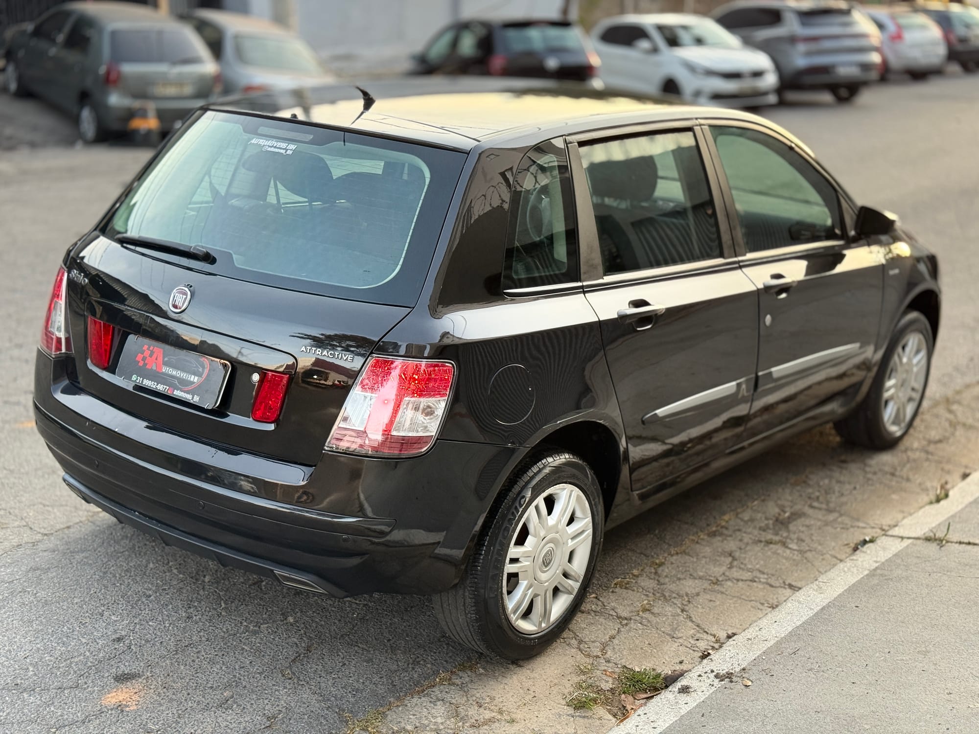 Fiat Stilo 1.8 Attractive Dualogic - 10/11 – Veículo de Procedência, Ótimo custo-beneficio!