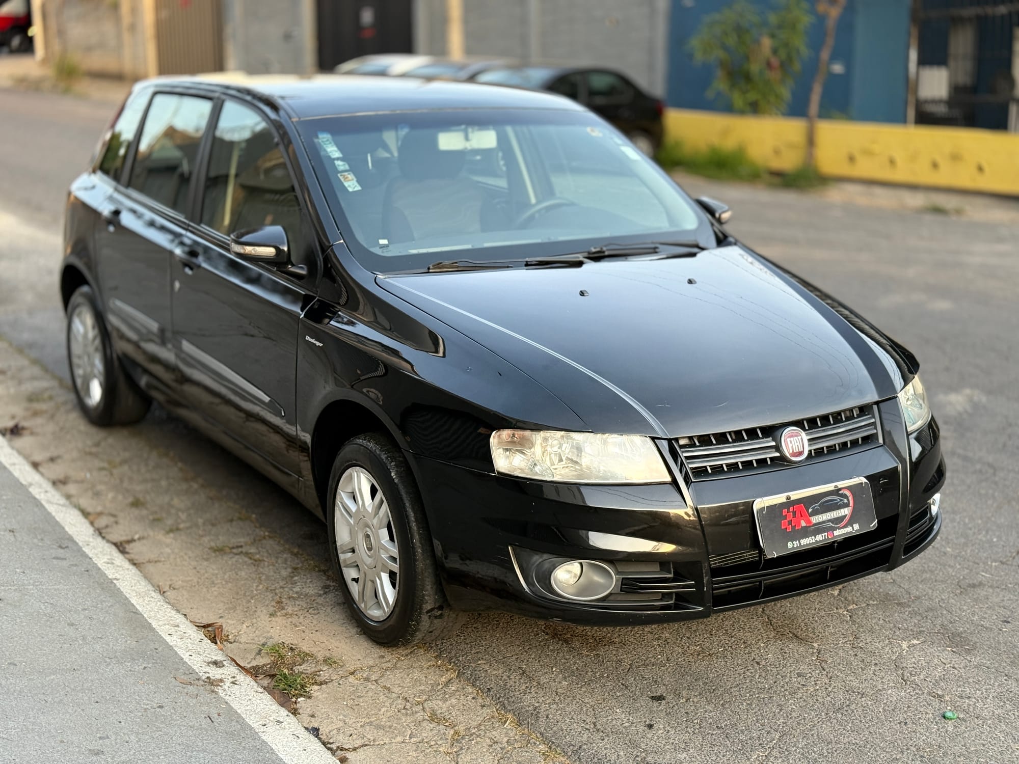 Fiat Stilo 1.8 Attractive Dualogic - 10/11 – Veículo de Procedência, Ótimo custo-beneficio!