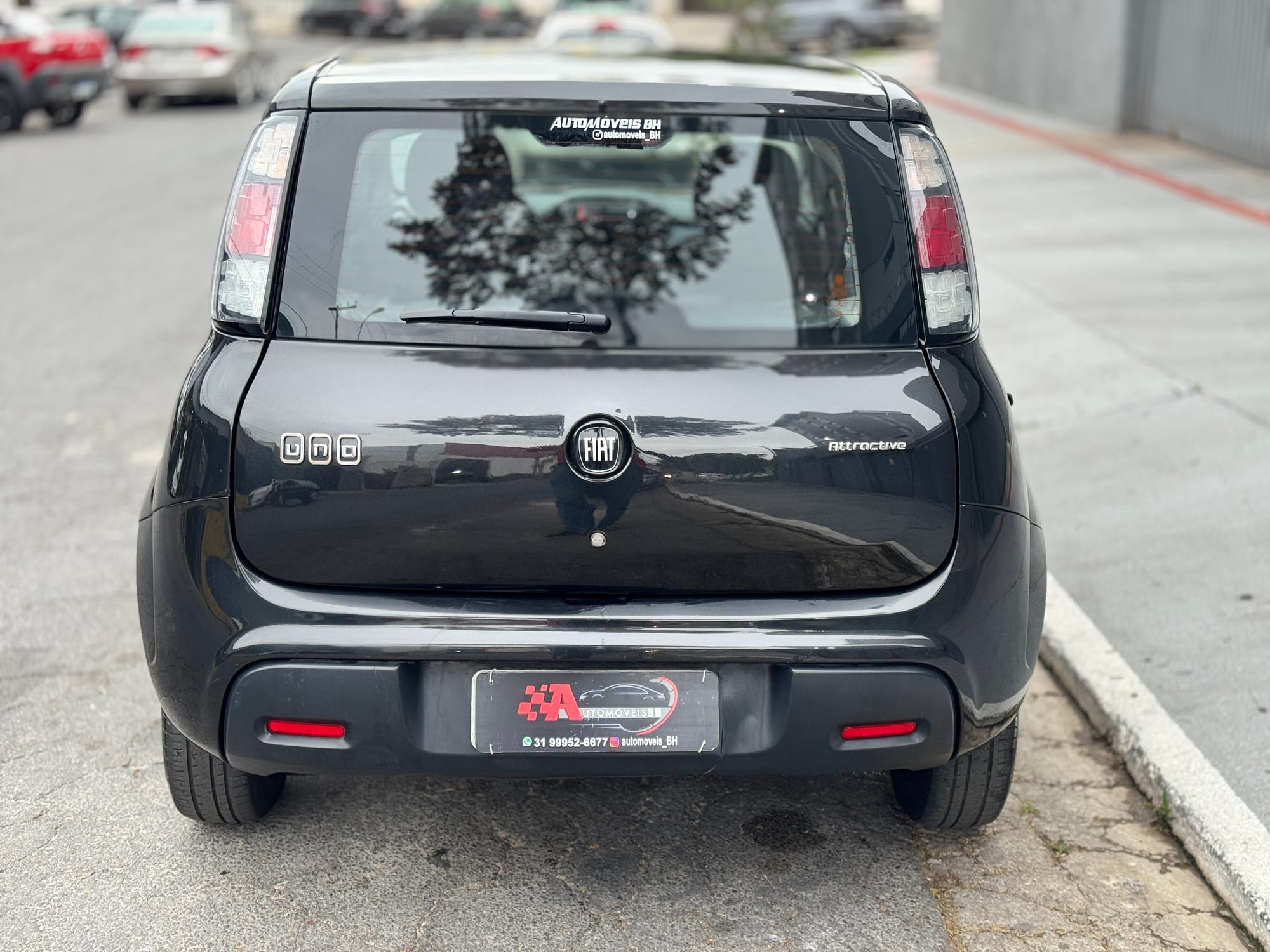 Fiat Uno Attractive 1.0 Flex 2016/2017 – 120.000 km – Preto