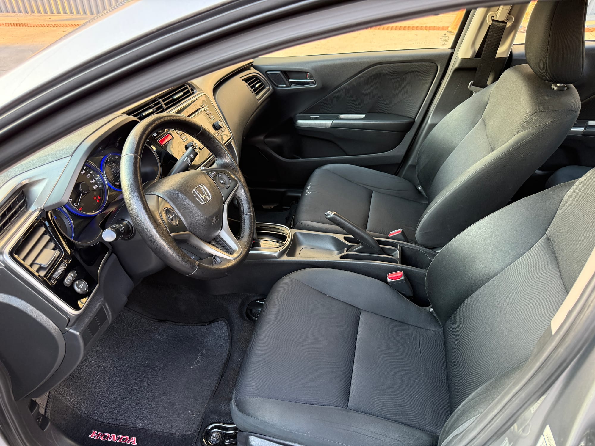 Honda City EX 1.5 Automático 2015/2015 – Cinza – 89.000 km