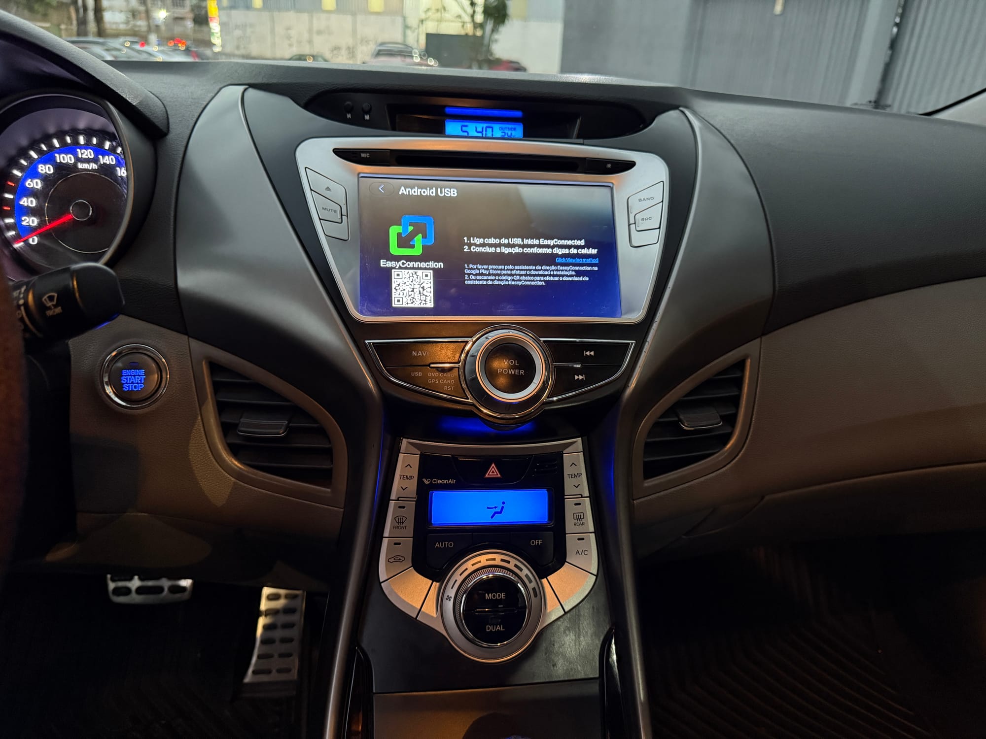 Hyundai Elantra GLS Automático 1.8 – 2011/2012