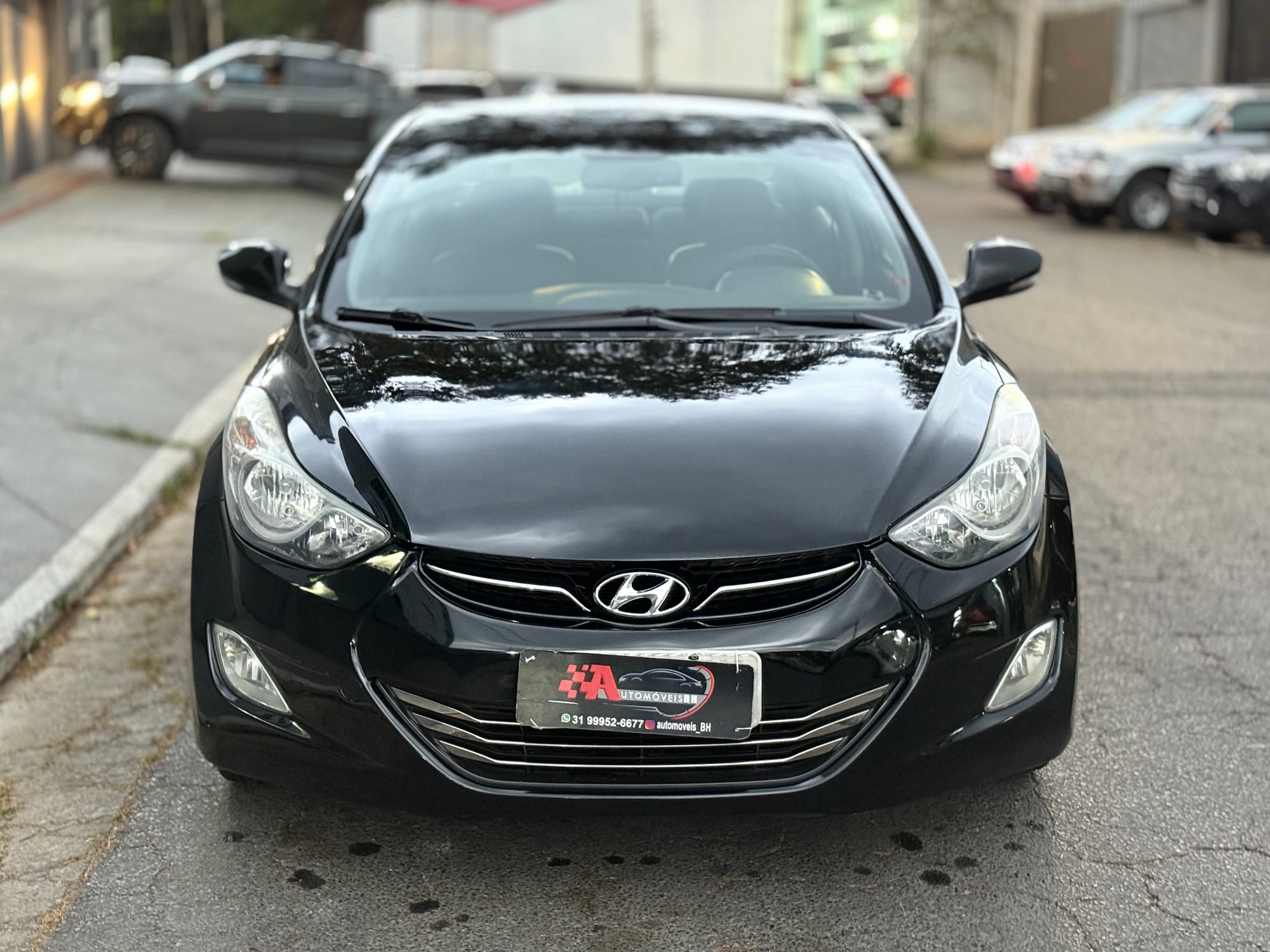 Hyundai Elantra GLS Automático 1.8 – 2011/2012