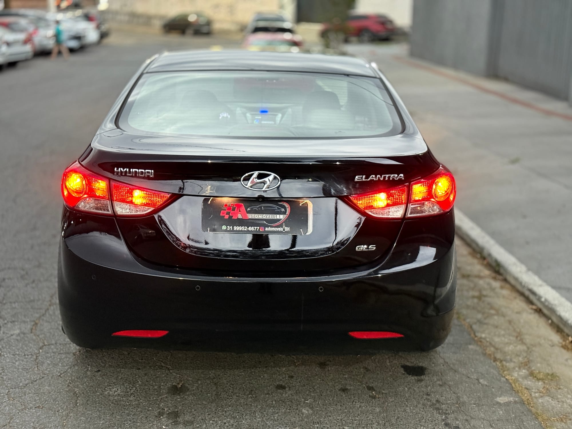 Hyundai Elantra GLS Automático 1.8 – 2011/2012