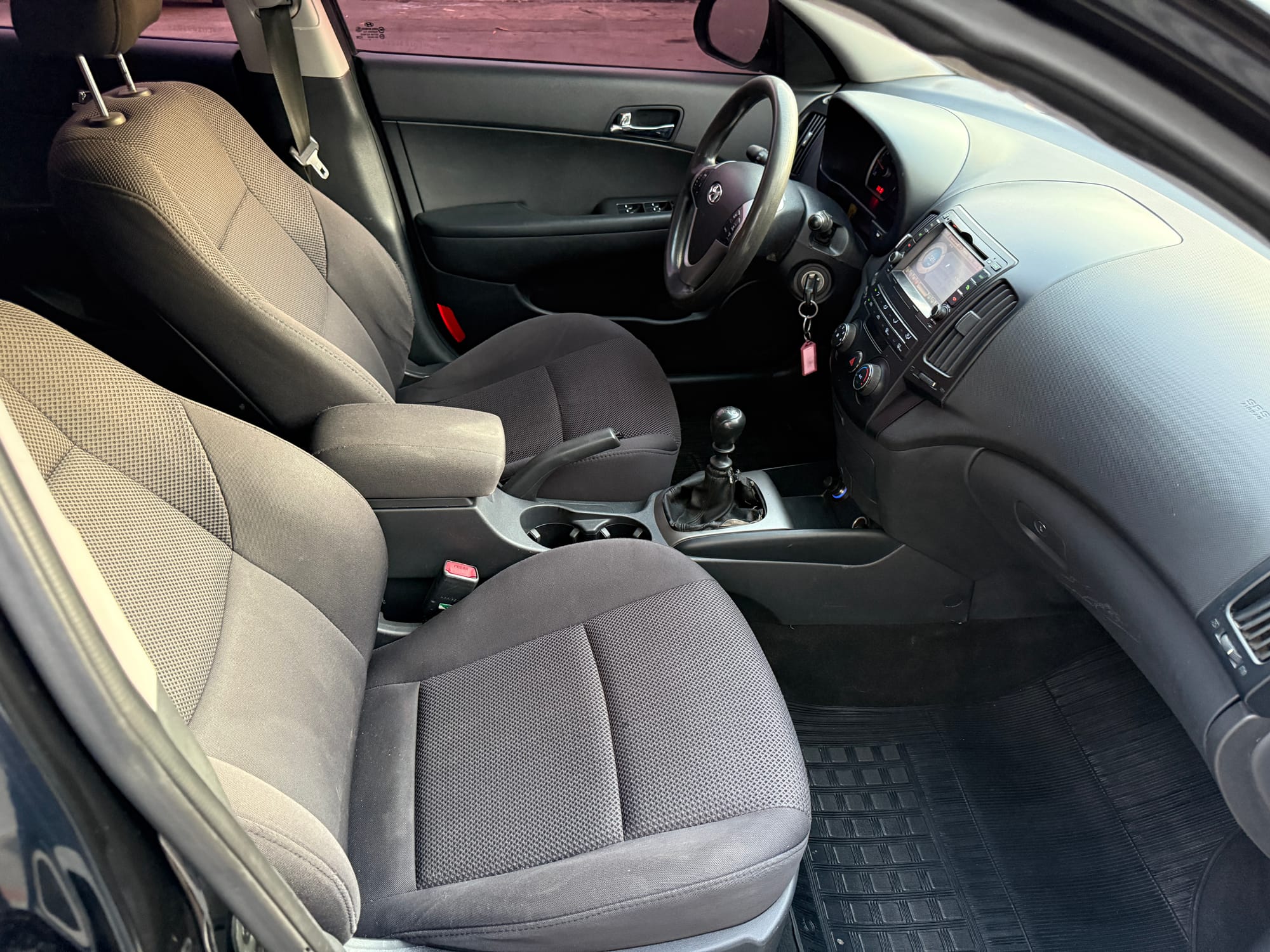 Hyundai i30 CW 2.0 Automático 12/12 – Carro Extra, Completo!