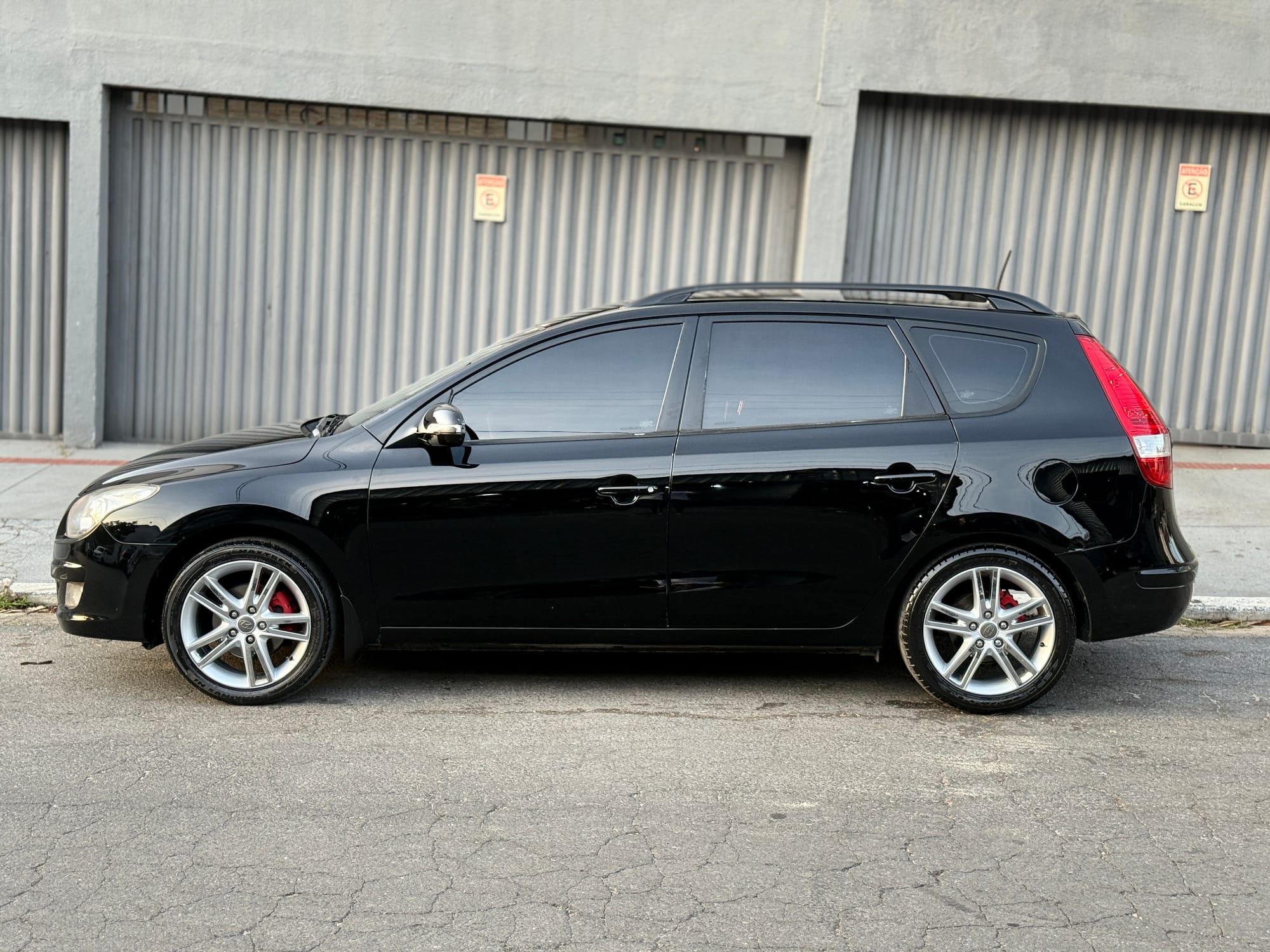 Hyundai i30 CW 2.0 Automático 12/12 – Carro Extra, Completo!