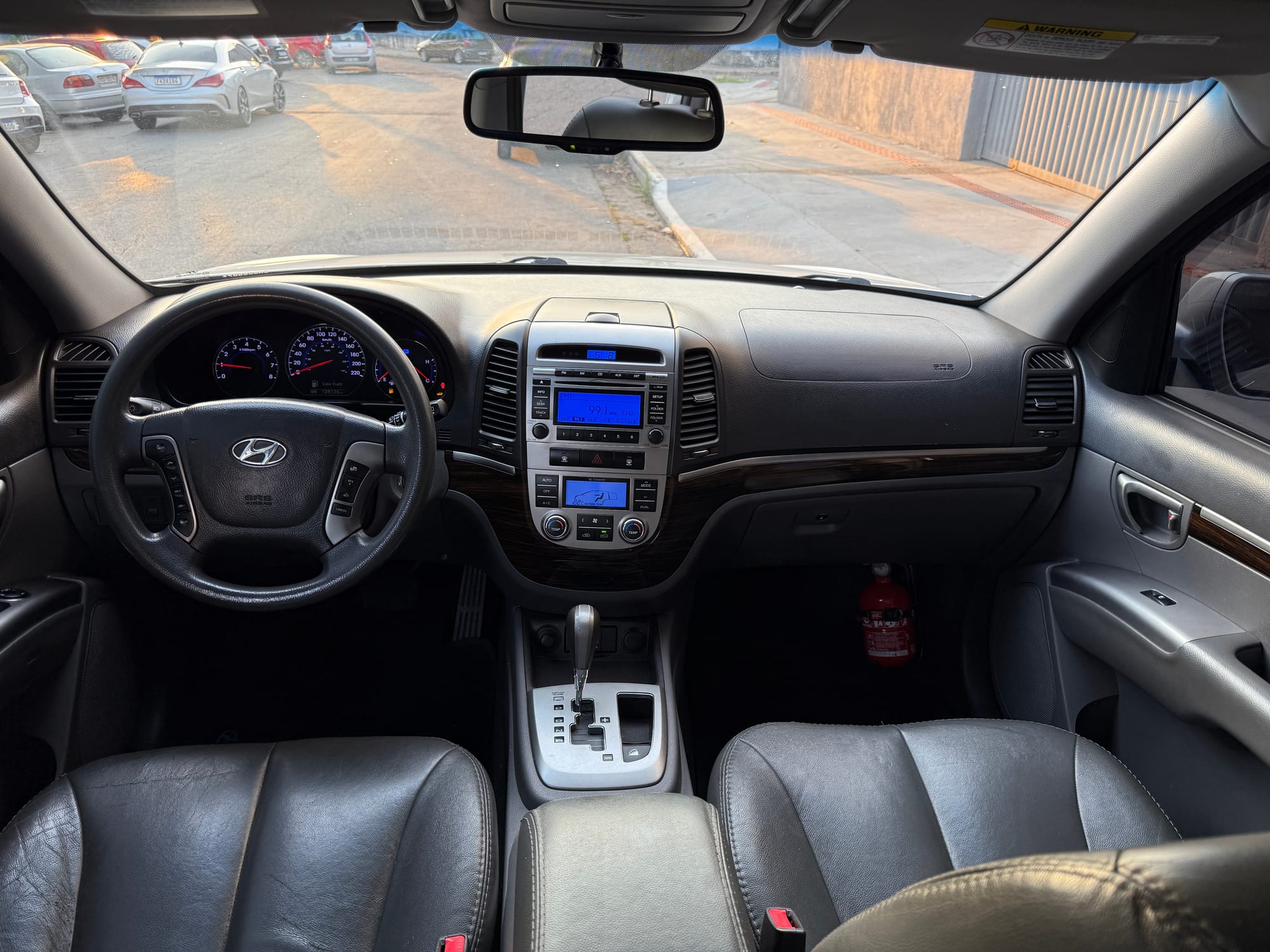 Hyundai Santa Fe 2.4 Automática – 2011/2012 Prata – 120.000 km