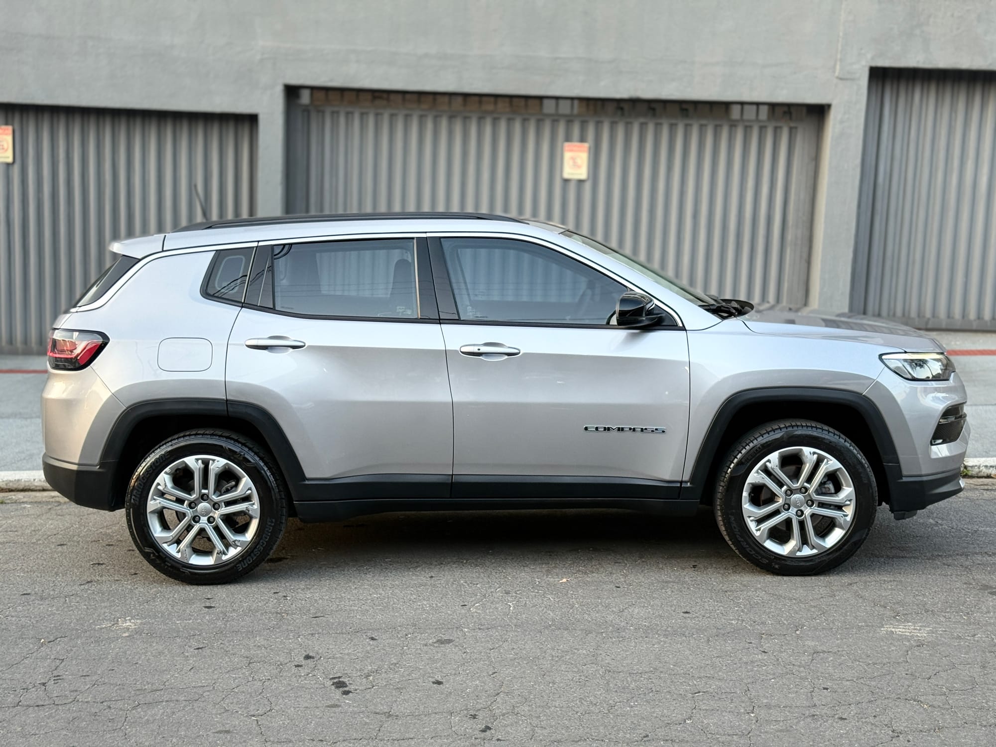 JEEP COMPASS LONGITUDE 1.3 T270 TURBO FLEX 22/23