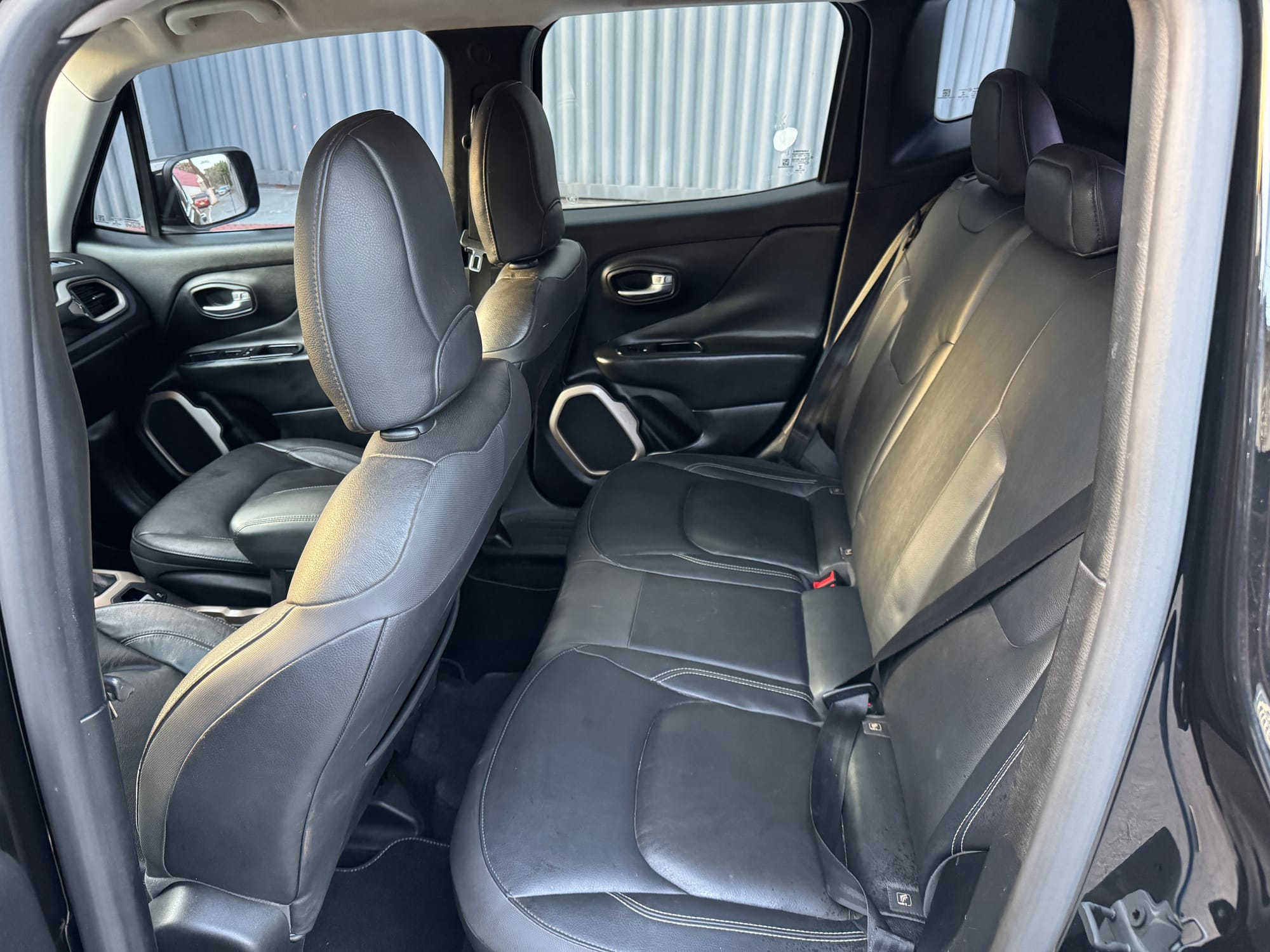 Jeep Renegade Longitude 1.8 4x2 Flex Automático 2015/2016 100.000 km | Cor preto | Oportunidade única