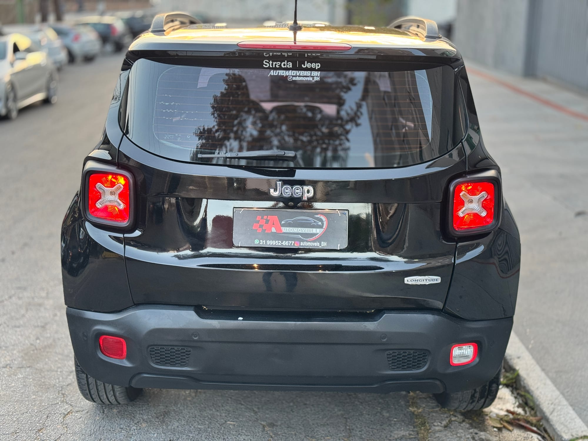 Jeep Renegade Longitude 1.8 4x2 Flex Automático 2015/2016 100.000 km | Cor preto | Oportunidade única