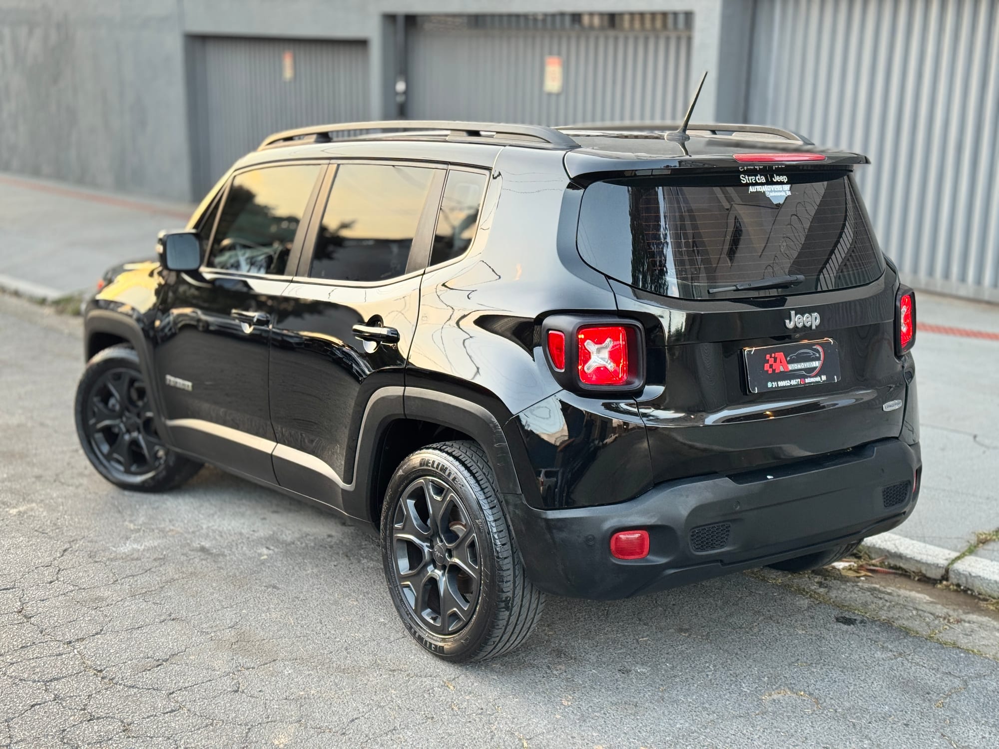 Jeep Renegade Longitude 1.8 4x2 Flex Automático 2015/2016 100.000 km | Cor preto | Oportunidade única