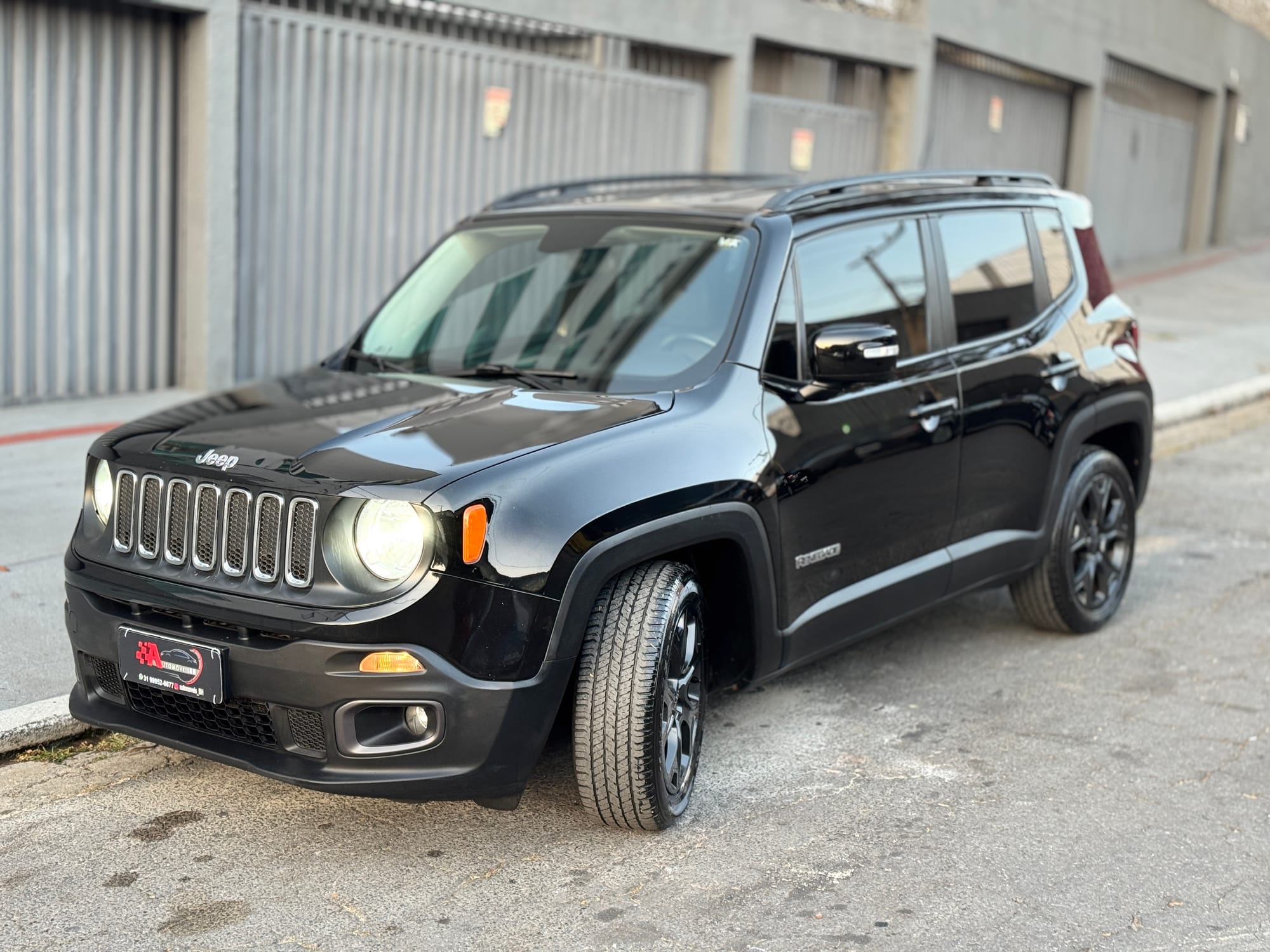 Jeep Renegade Longitude 1.8 4x2 Flex Automático 2015/2016 100.000 km | Cor preto | Oportunidade única