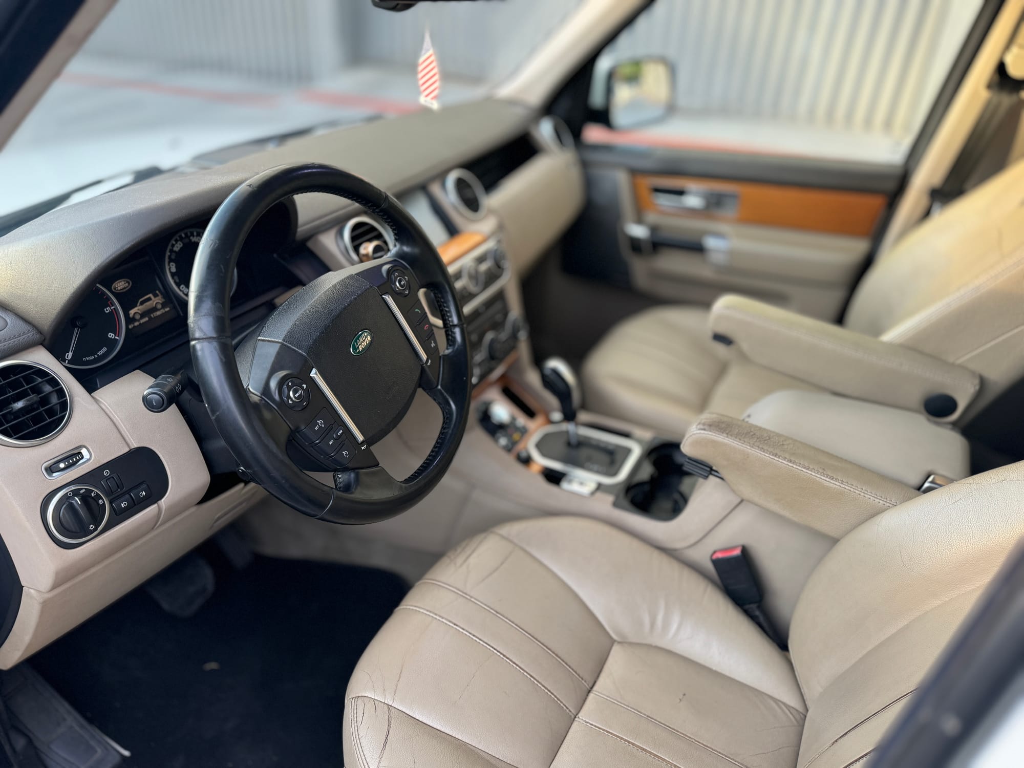 Land Rover Discovery 4 HSE 3.0 SDV6 4x4 Diesel Automática 2011 – Luxo, Potência e Robustez!