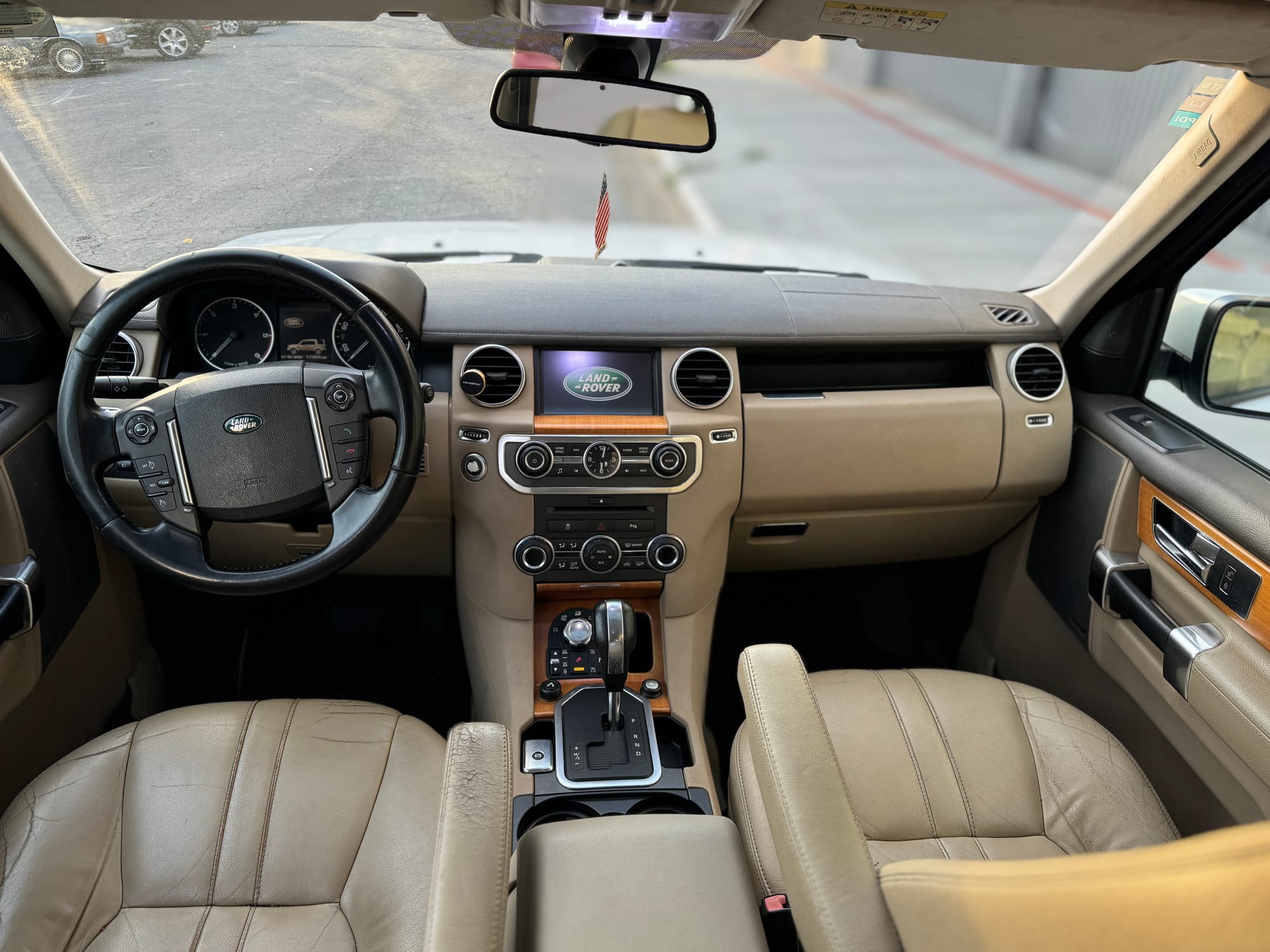 Land Rover Discovery 4 HSE 3.0 SDV6 4x4 Diesel Automática 2011 – Luxo, Potência e Robustez!