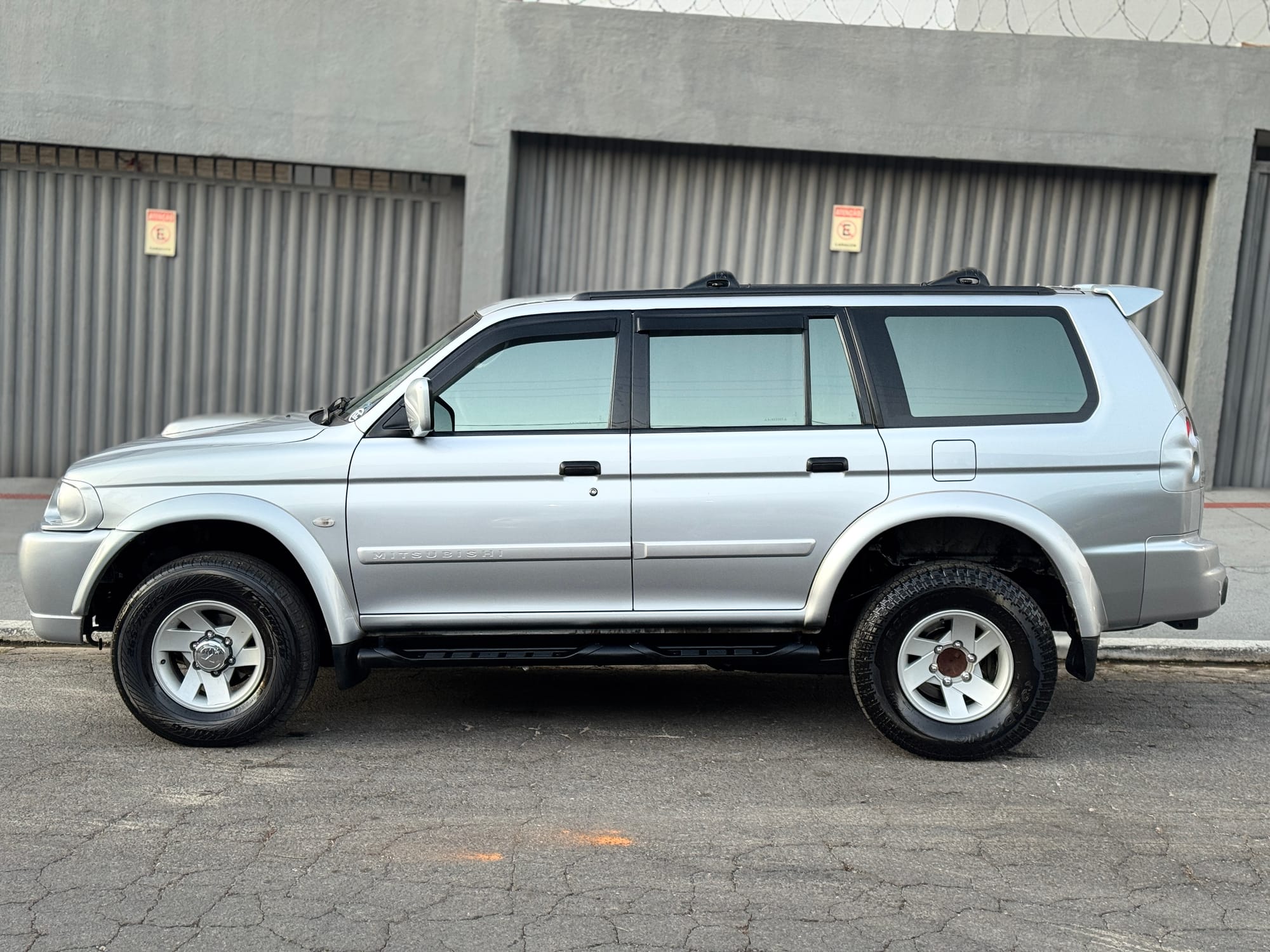 PAJERO SPORT 2.8 HPE 4X4 TURBO DIESEL AUTOMÁTICO – 2005/2005| A MAIS NOVA DE BH! IMPECÁVEL!