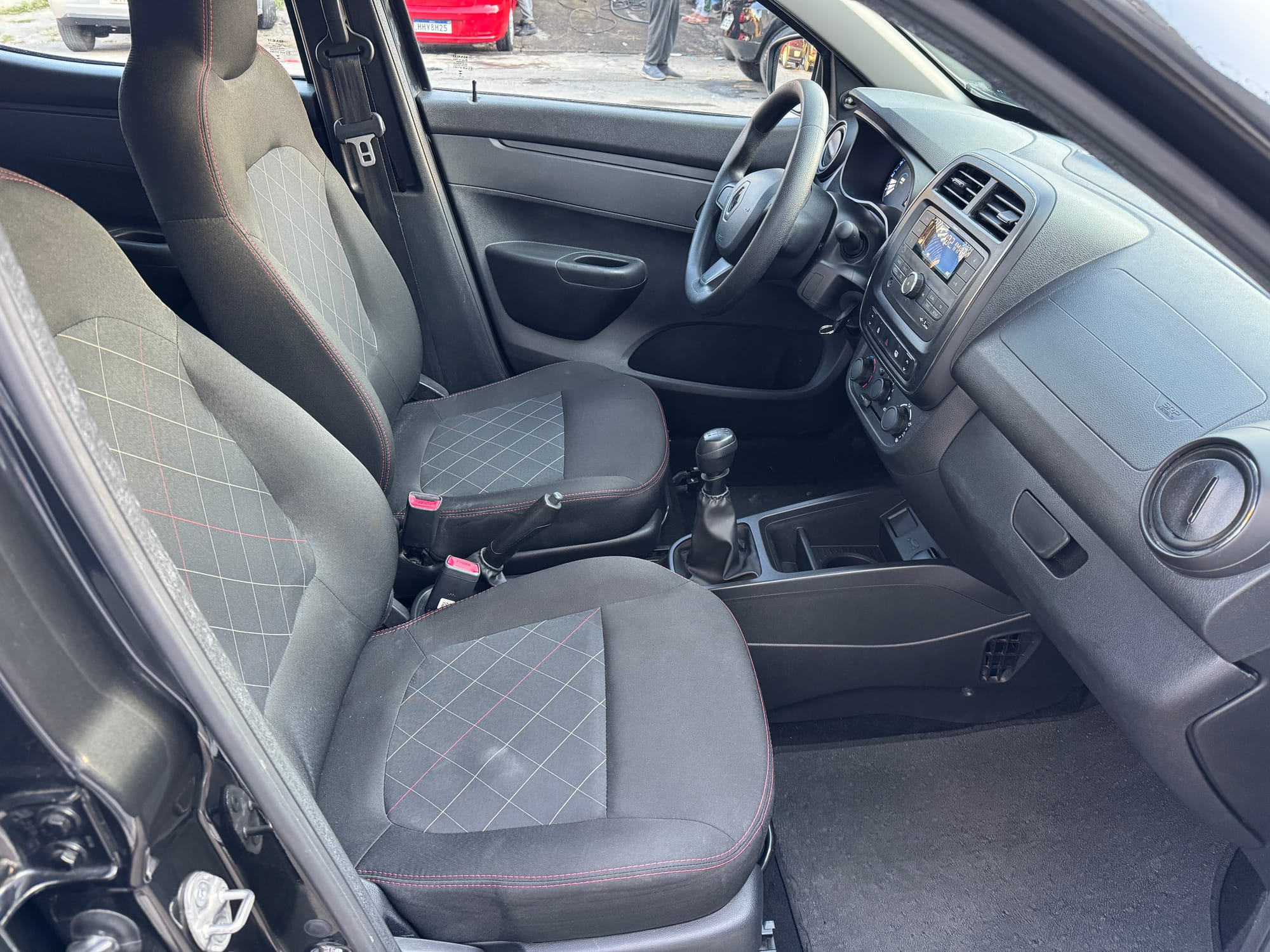 Renault Kwid Zen 1.0 Flex 2023/2024 Abaixo da Tabela FIPE – Oportunidade Imperdível!