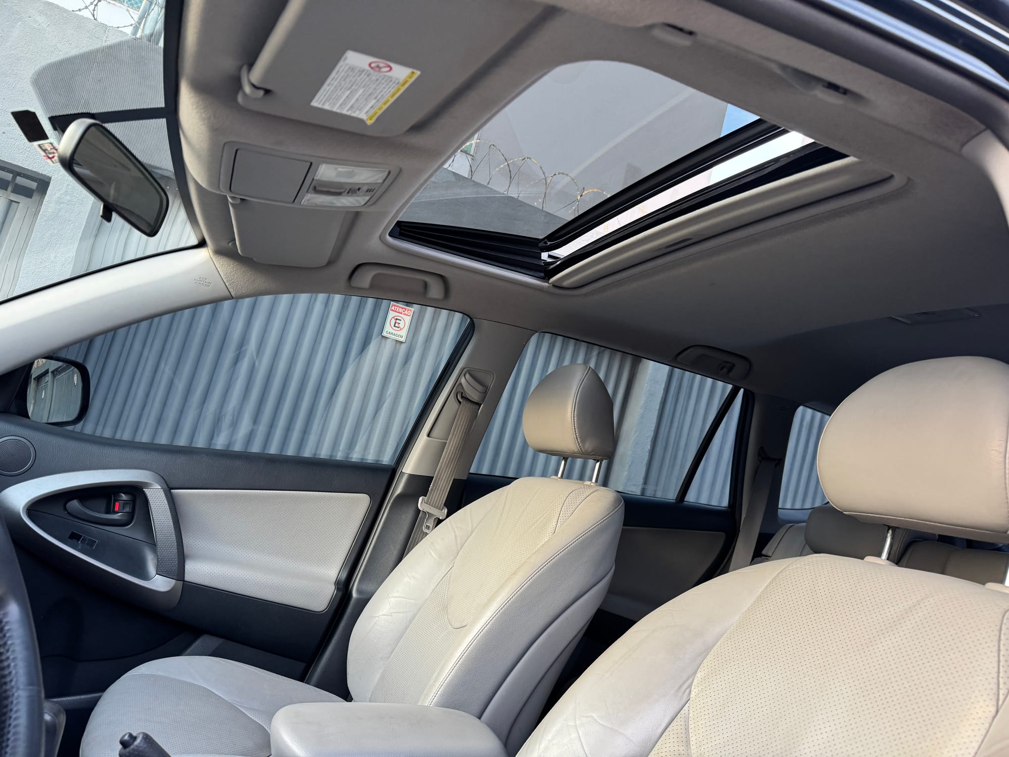 Toyota RAV4 2.4 4x4 Automática – 2011/2011 – 115.000 km