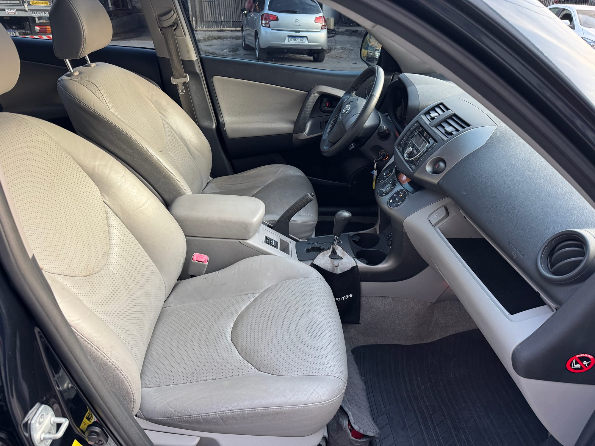 Toyota RAV4 2.4 4x4 Automática – 2011/2011 – 115.000 km