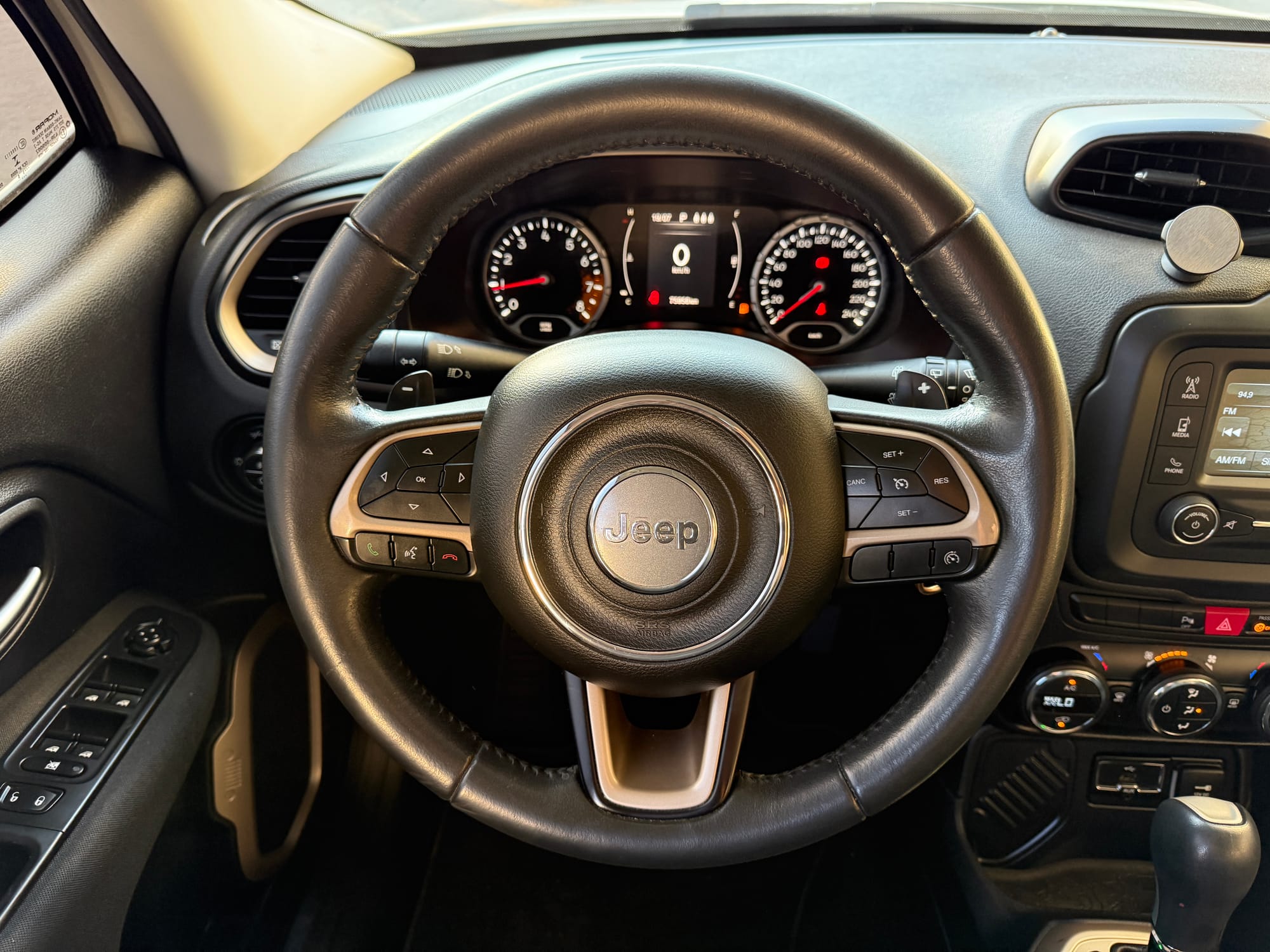 Jeep Renegade Longitude 1.8 Flex Automático - 2016/2016 - Única dona!