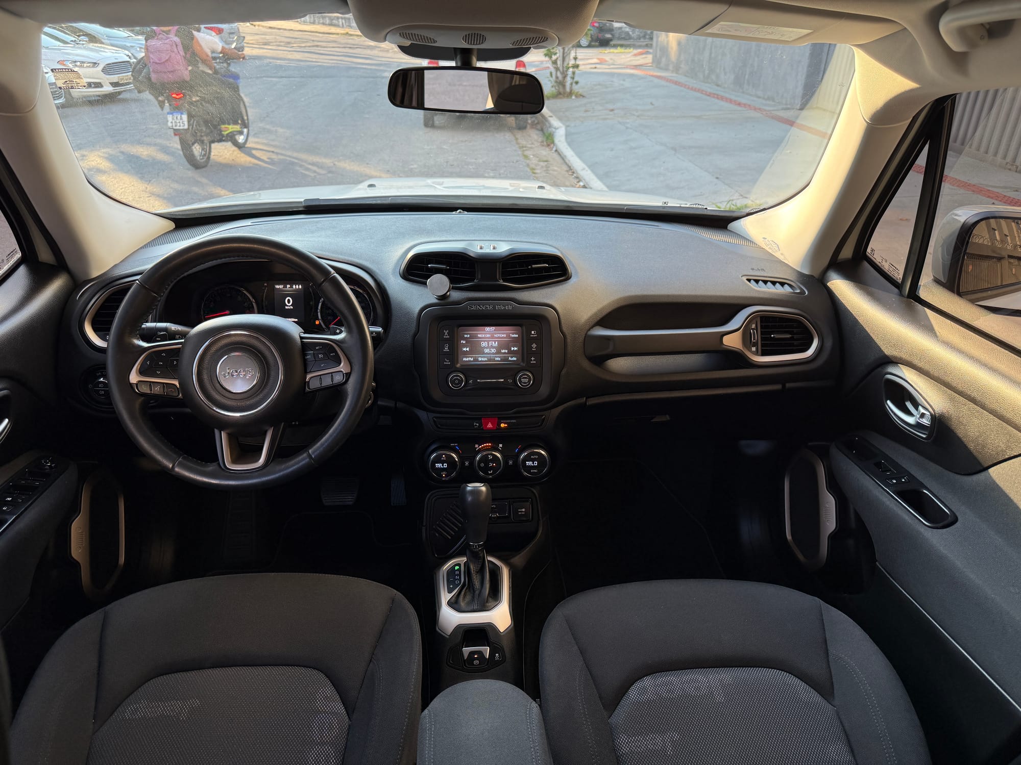 Jeep Renegade Longitude 1.8 Flex Automático - 2016/2016 - Única dona!