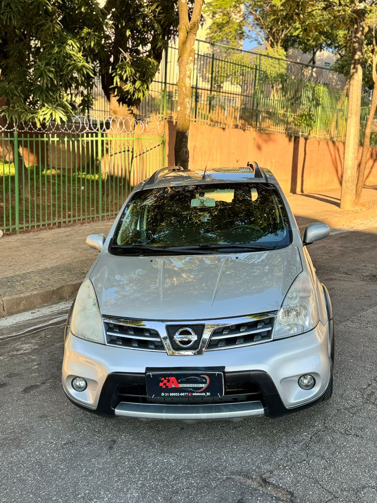 Nissan Livina 1.6 SL X-Gear 16V Manual – 2011/2012
