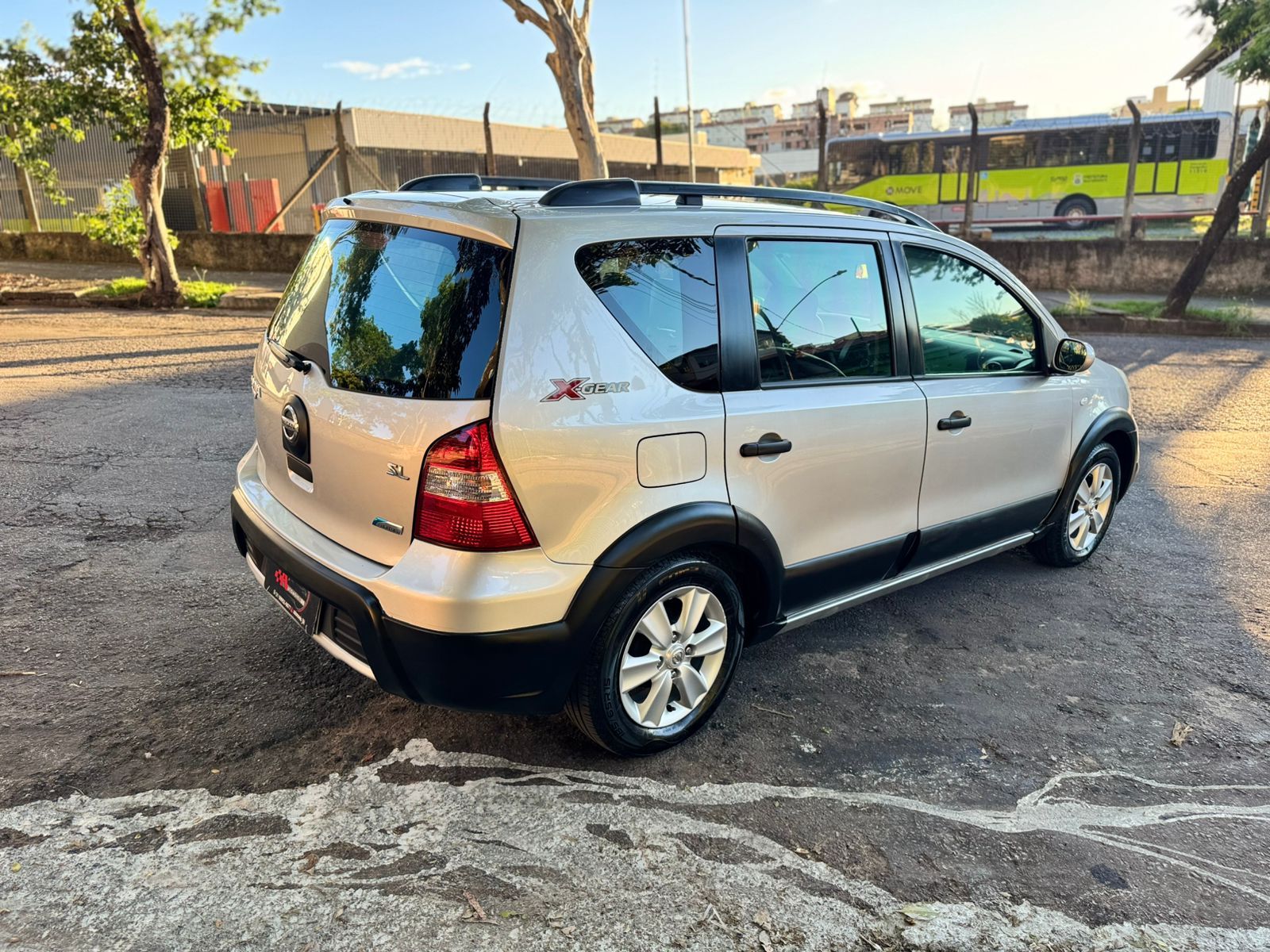 Nissan Livina 1.6 SL X-Gear 16V Manual – 2011/2012