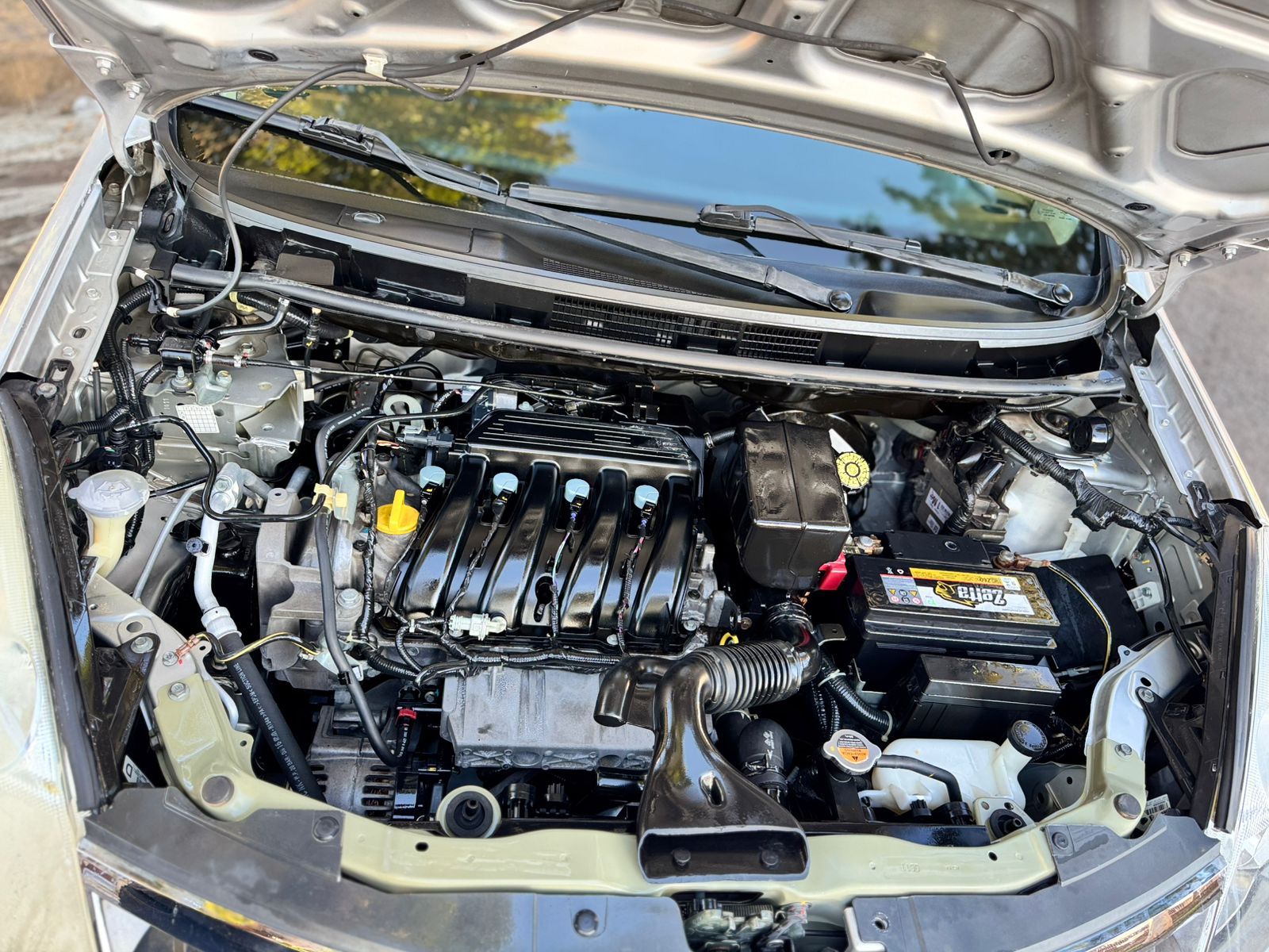 Nissan Livina 1.6 SL X-Gear 16V Manual – 2011/2012