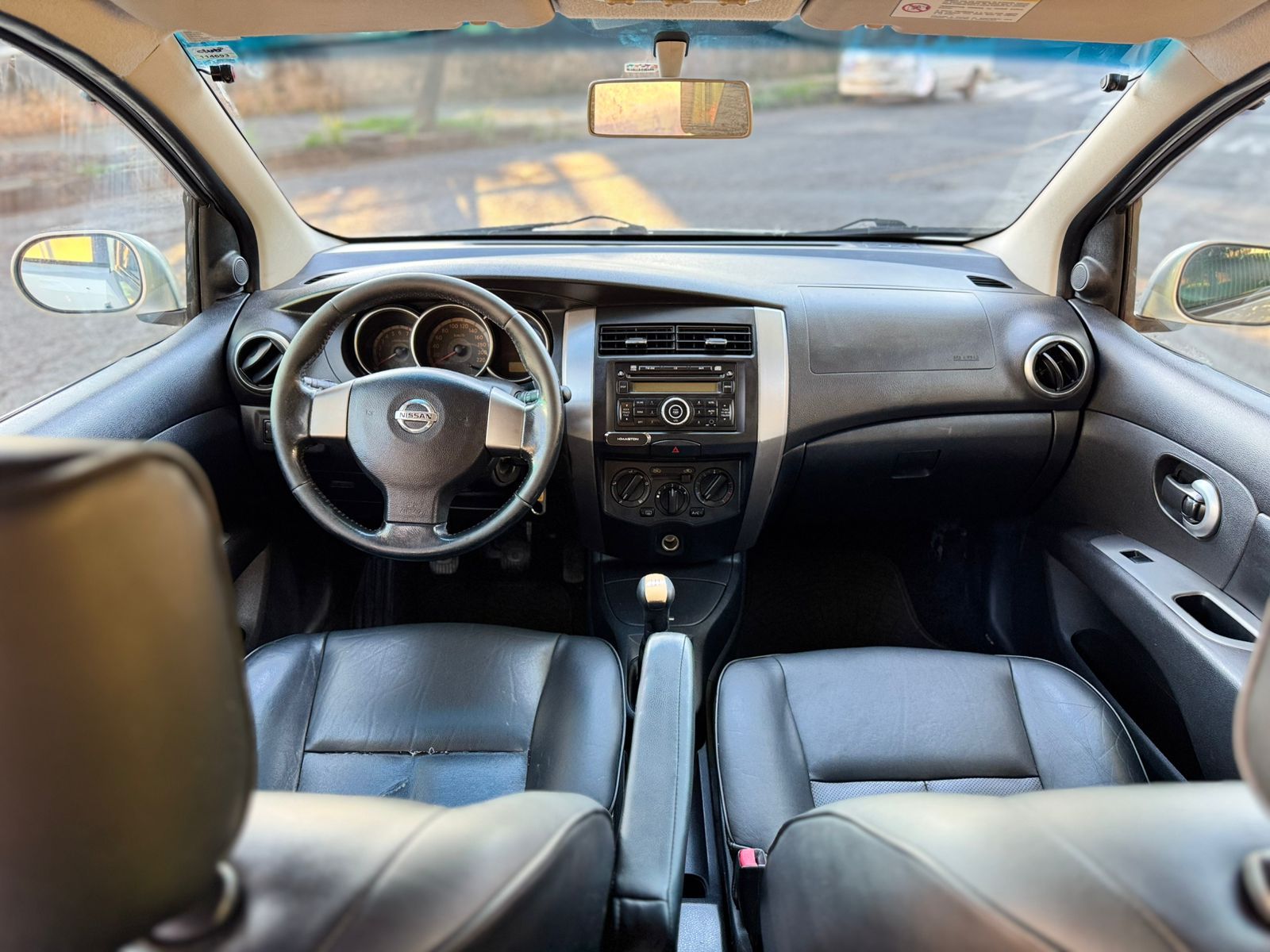 Nissan Livina 1.6 SL X-Gear 16V Manual – 2011/2012