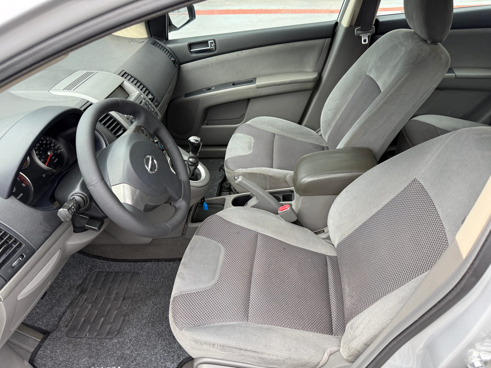 Nissan Sentra 2.0 Manual 2007/2008