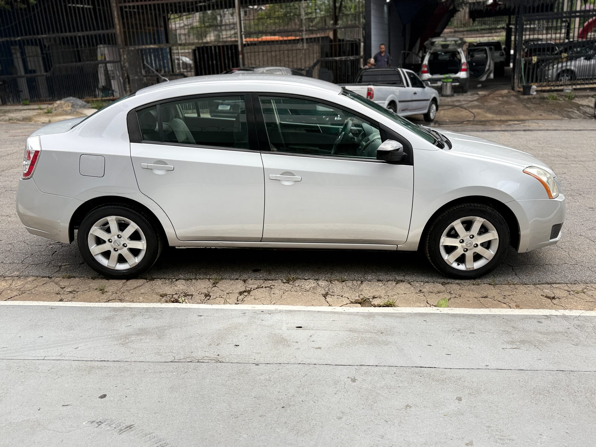 Nissan Sentra 2.0 Manual 2007/2008