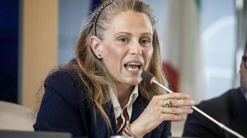 La sfiducia della sottosegretaria Picchi è lo specchio del caos che regna in Regione Lombardia